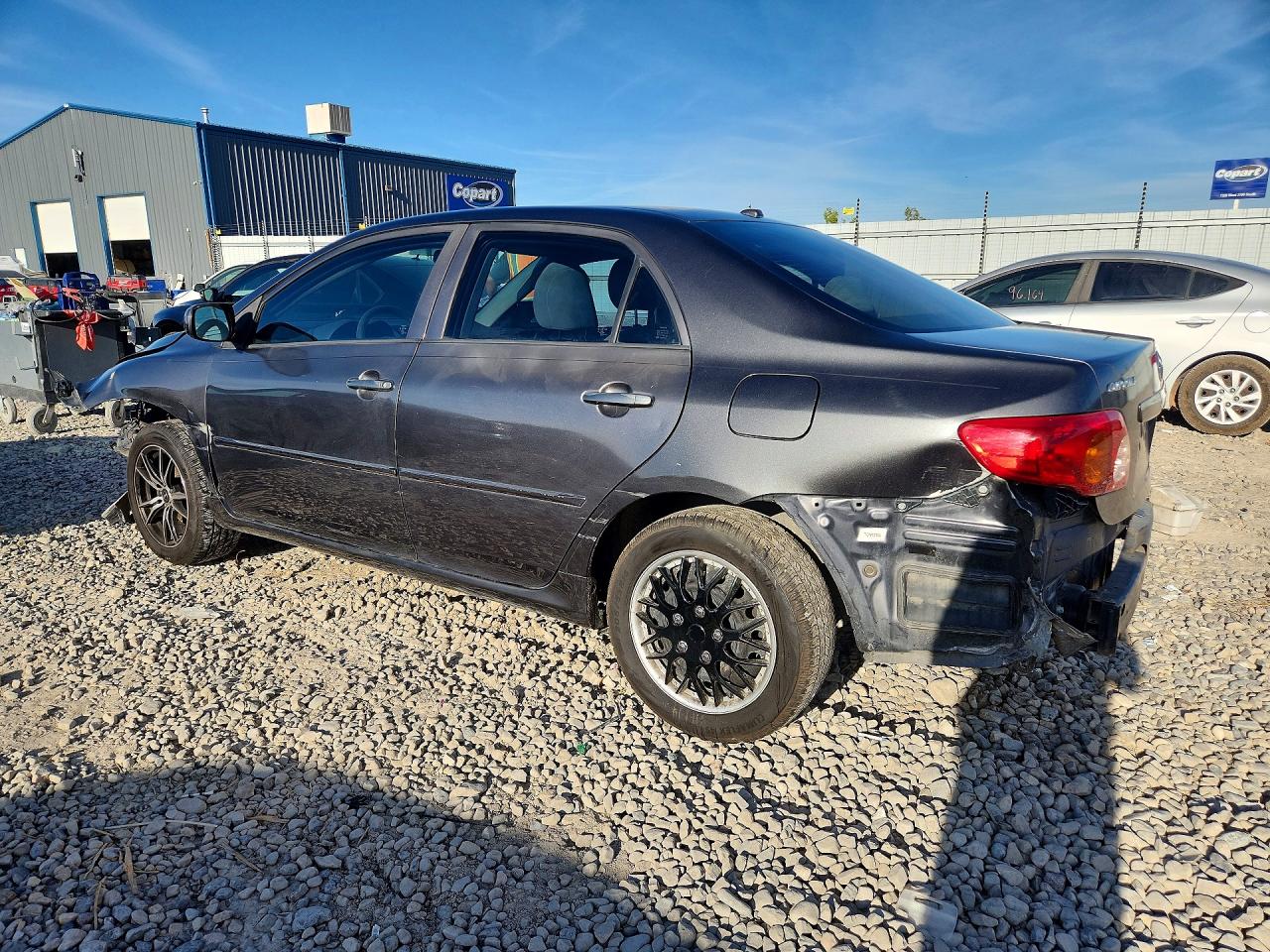 2009 TOYOTA COROLLA LE photo 3