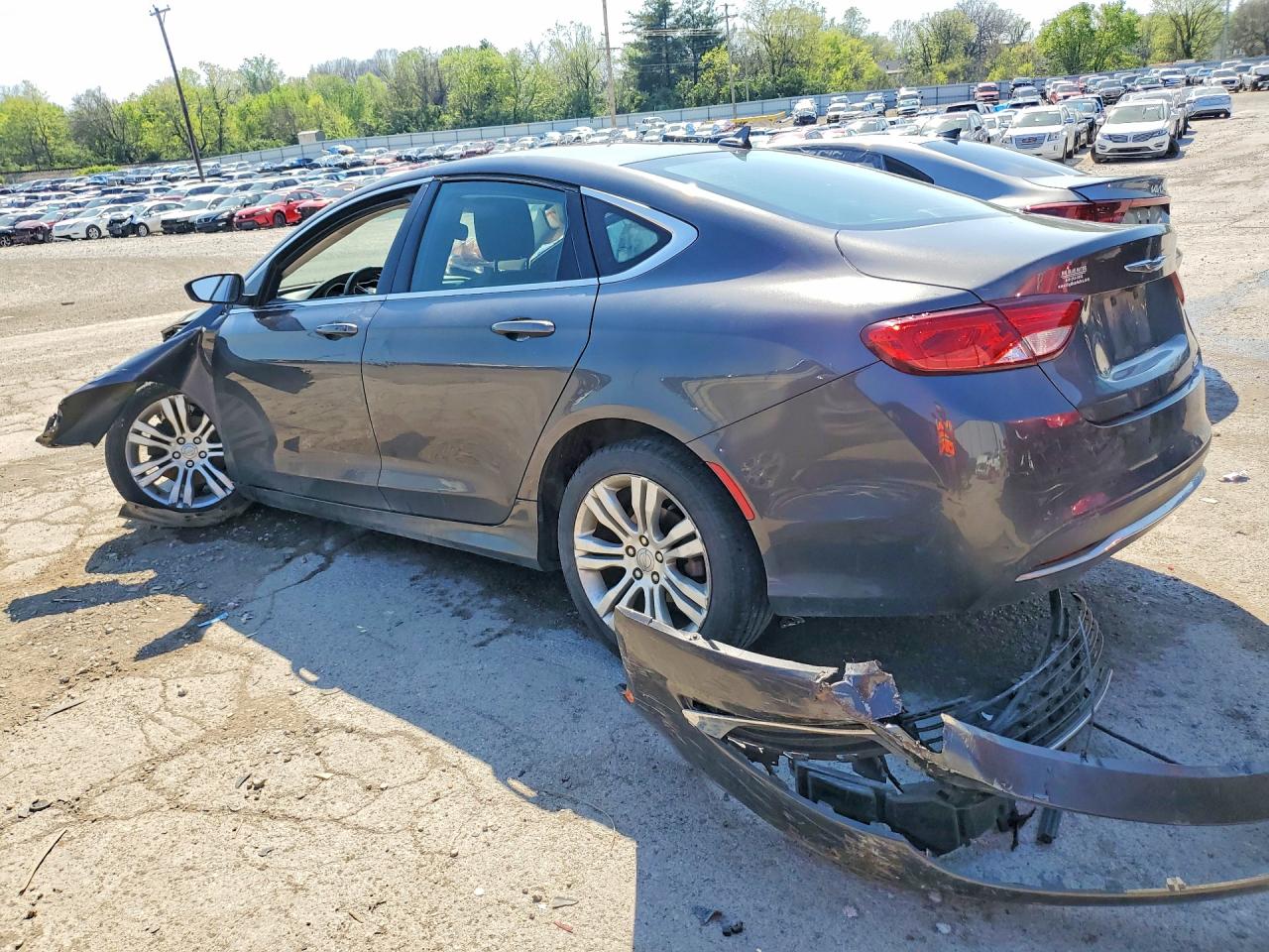 2015 CHRYSLER 200 LIMITED photo 4