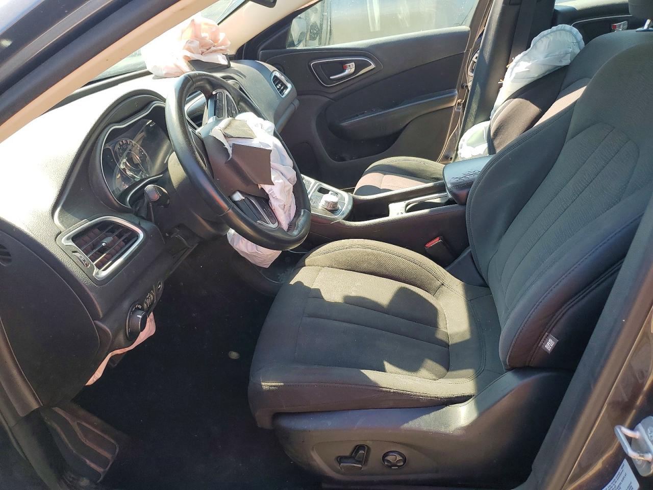 2015 CHRYSLER 200 LIMITED photo 19