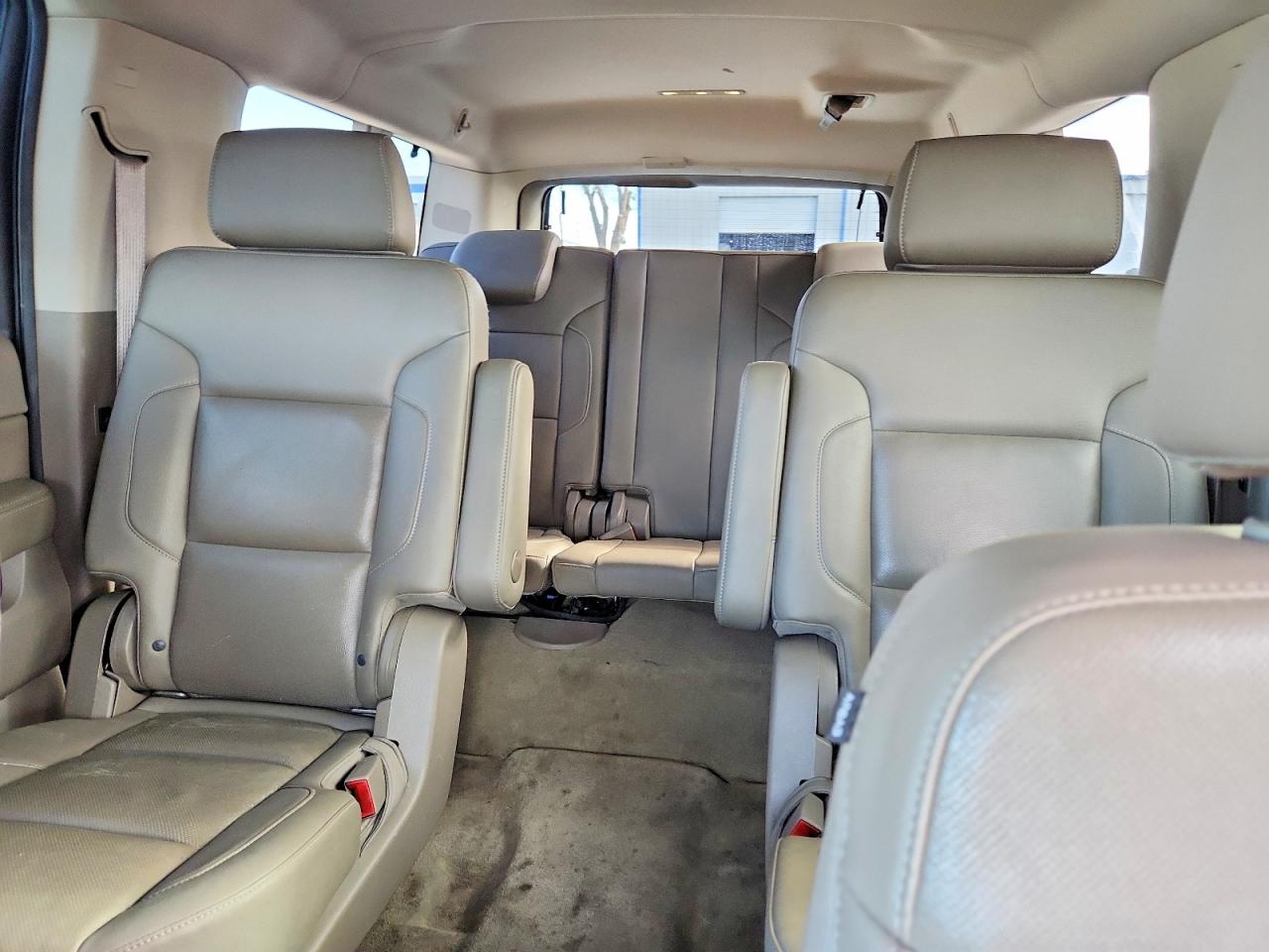 2015 GMC YUKON XL C1500 SLT photo 10
