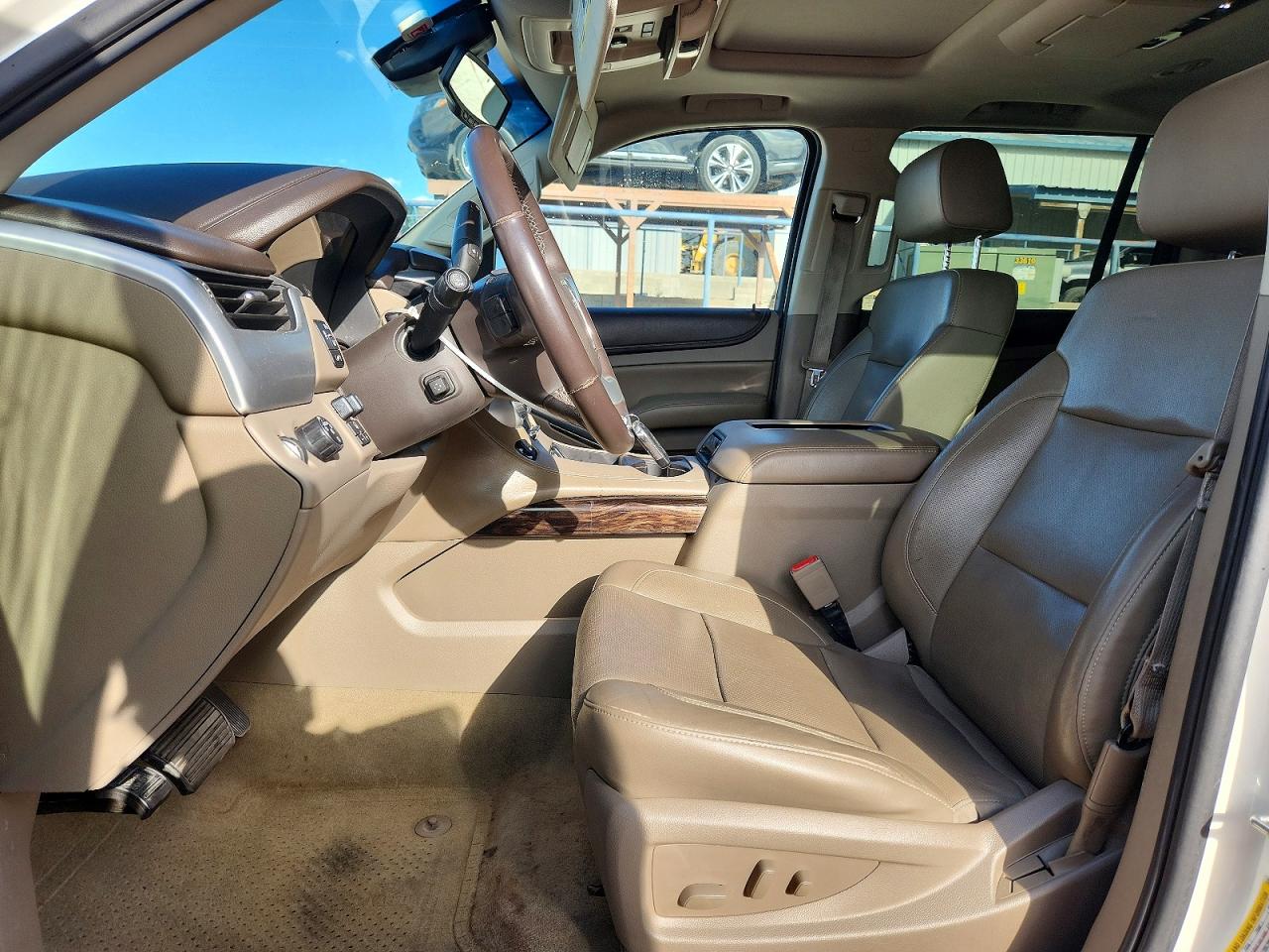 2015 GMC YUKON XL C1500 SLT photo 7