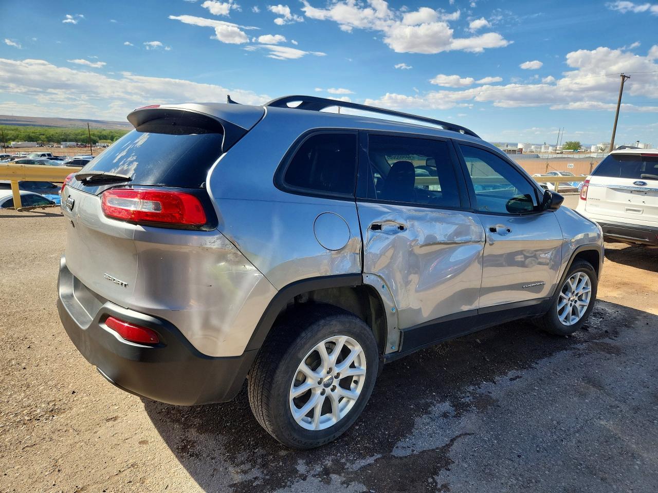 2016 JEEP CHEROKEE SPORT photo 5