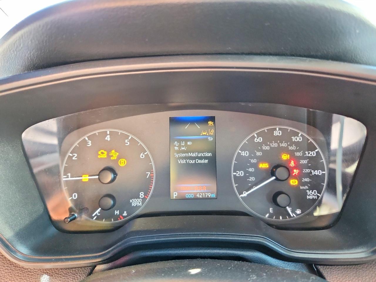 2024 TOYOTA COROLLA LE photo 9