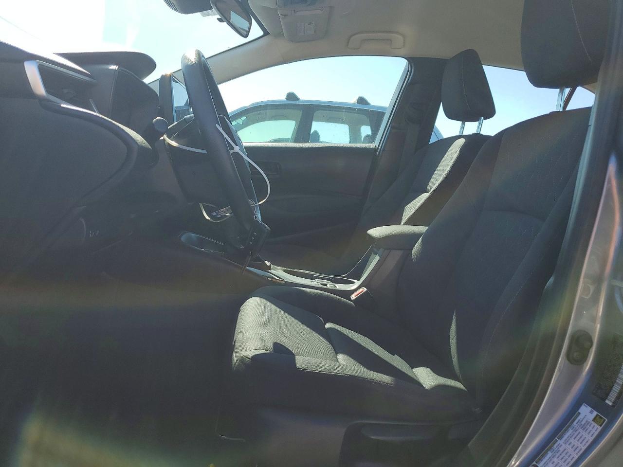 2024 TOYOTA COROLLA LE photo 7