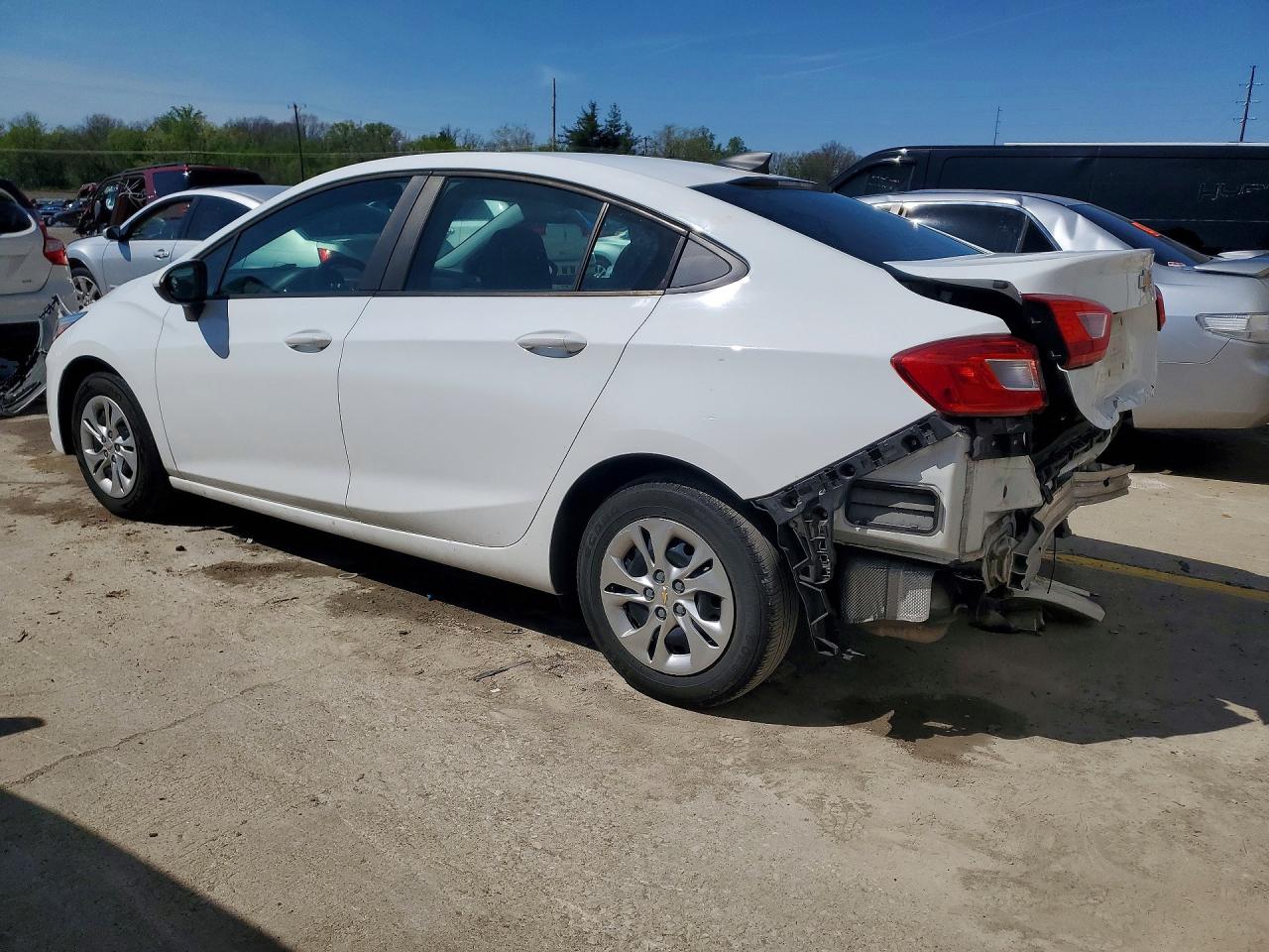 2019 CHEVROLET CRUZE LS photo 3
