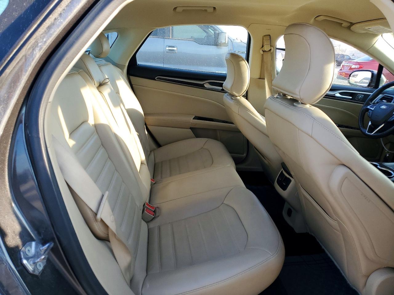2015 FORD FUSION SE photo 10