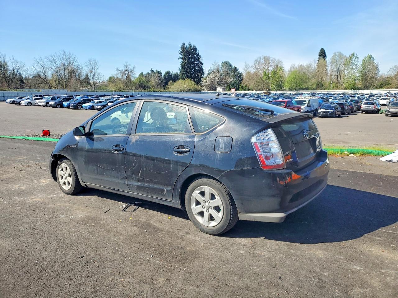 2008 TOYOTA PRIUS BASE photo 3