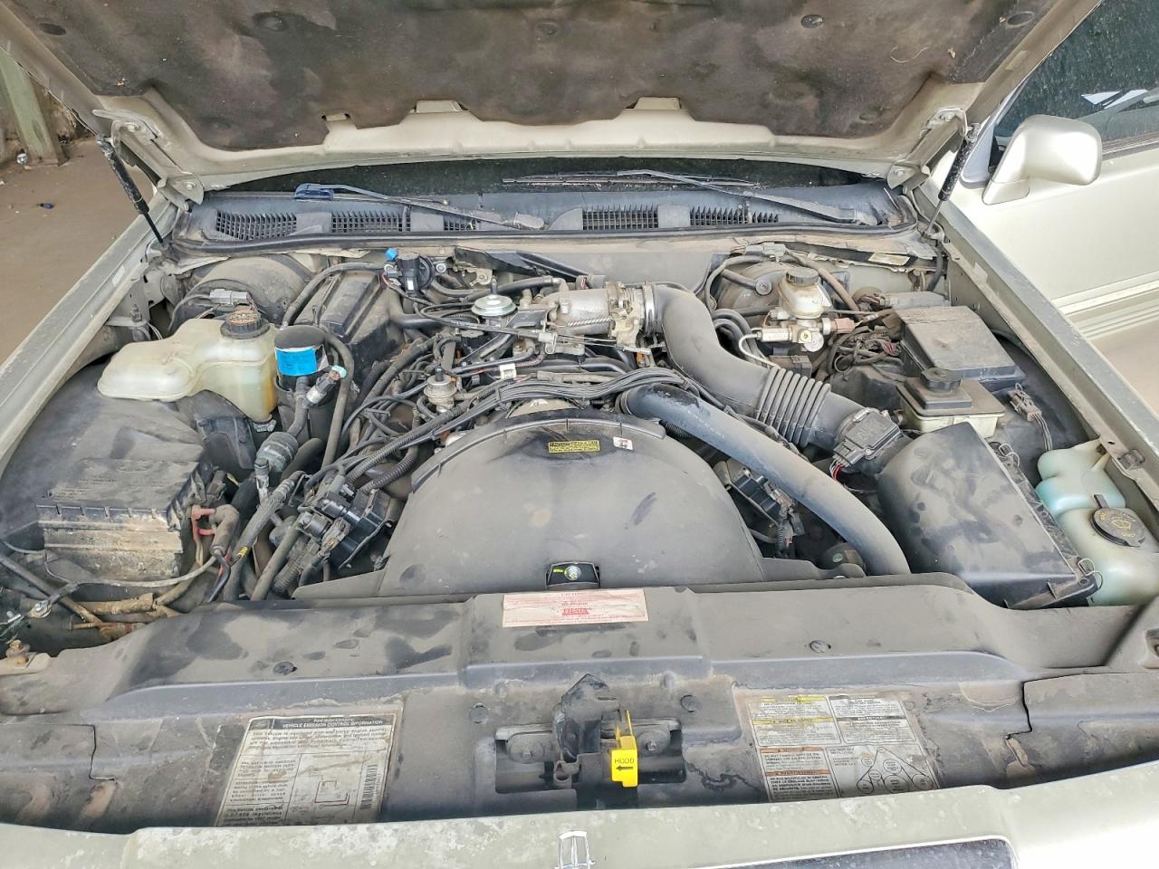 1997 LINCOLN TOWN CAR SIGNATURE photo 11