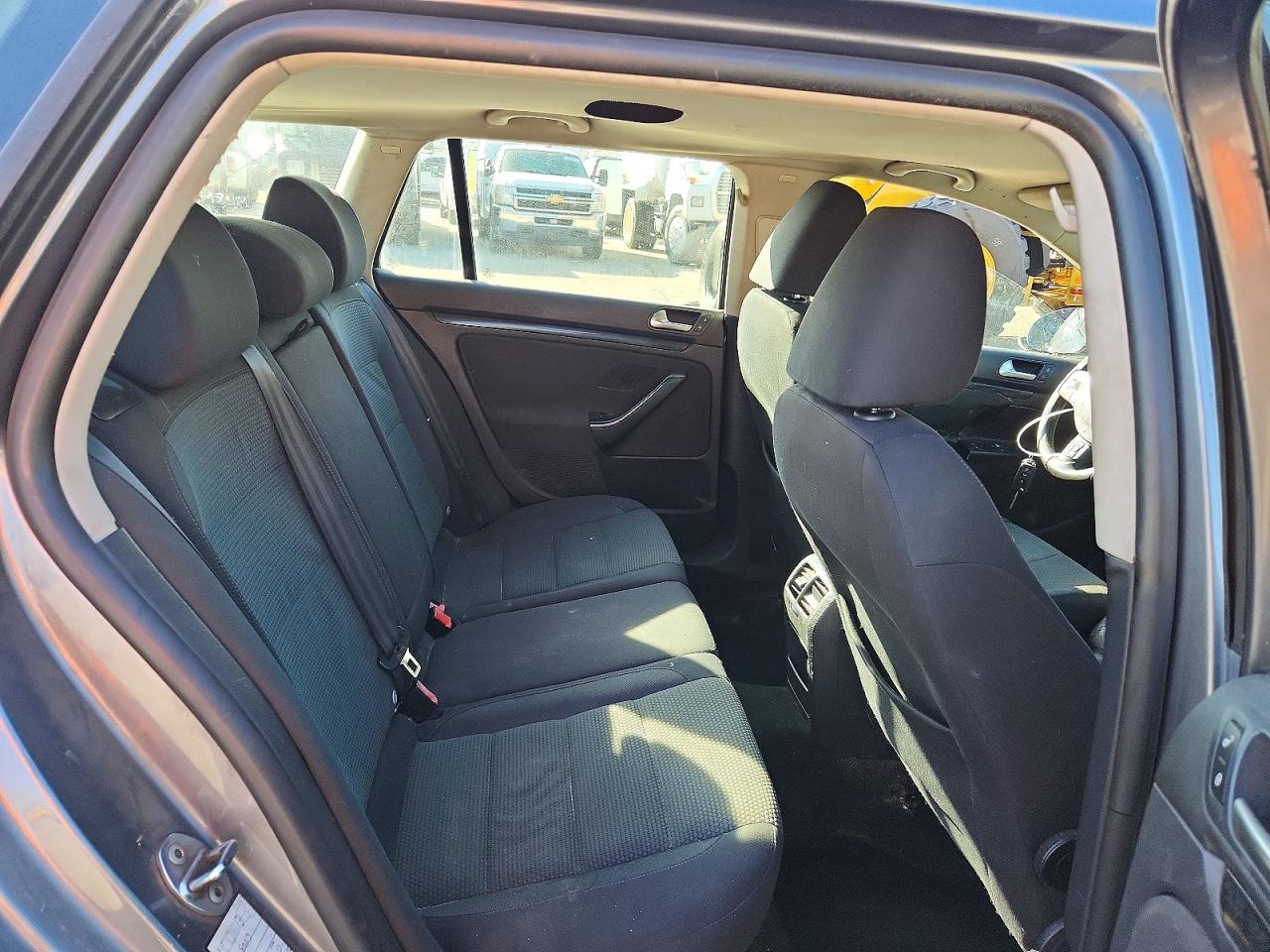 2013 VOLKSWAGEN JETTA S photo 19