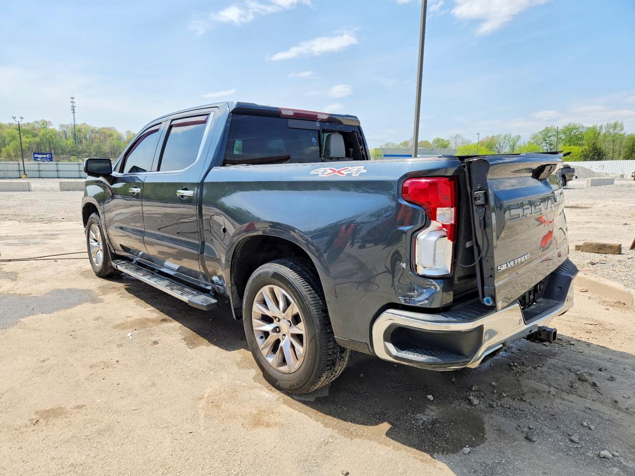 2019 CHEVROLET SILVERADO K1500 LTZ photo 3