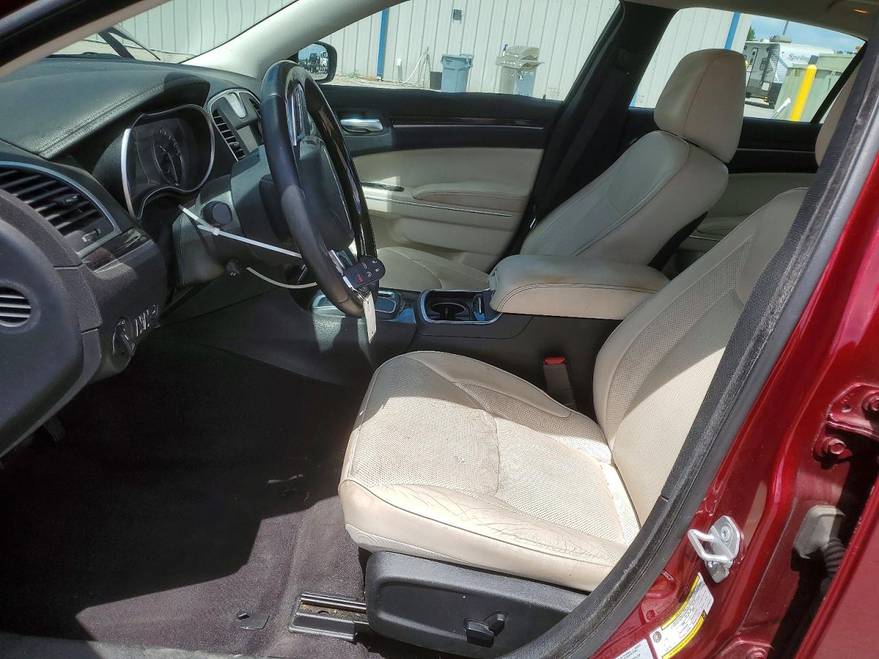 2018 CHRYSLER 300 LIMITED photo 13
