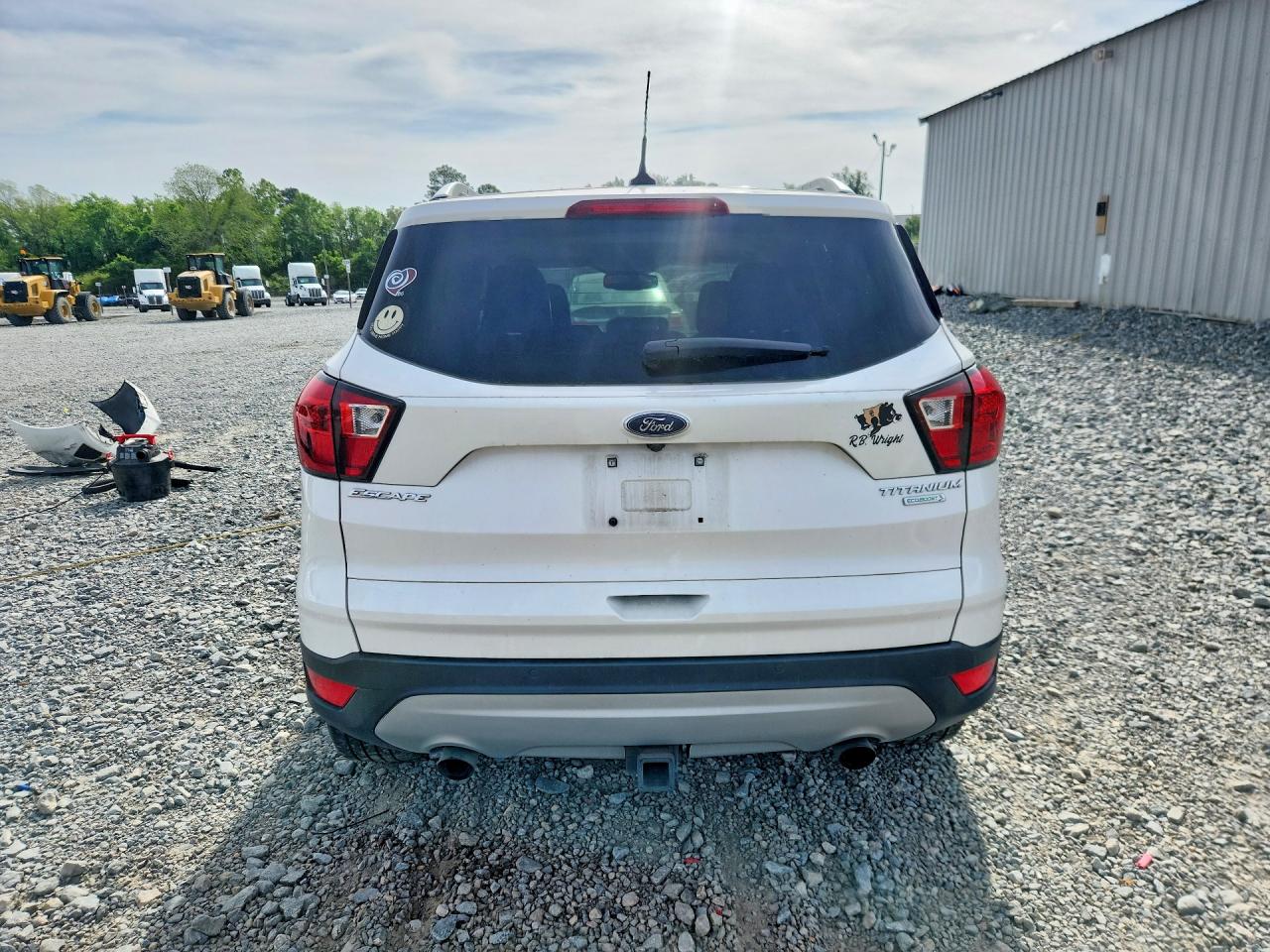 2019 FORD ESCAPE TITANIUM photo 16