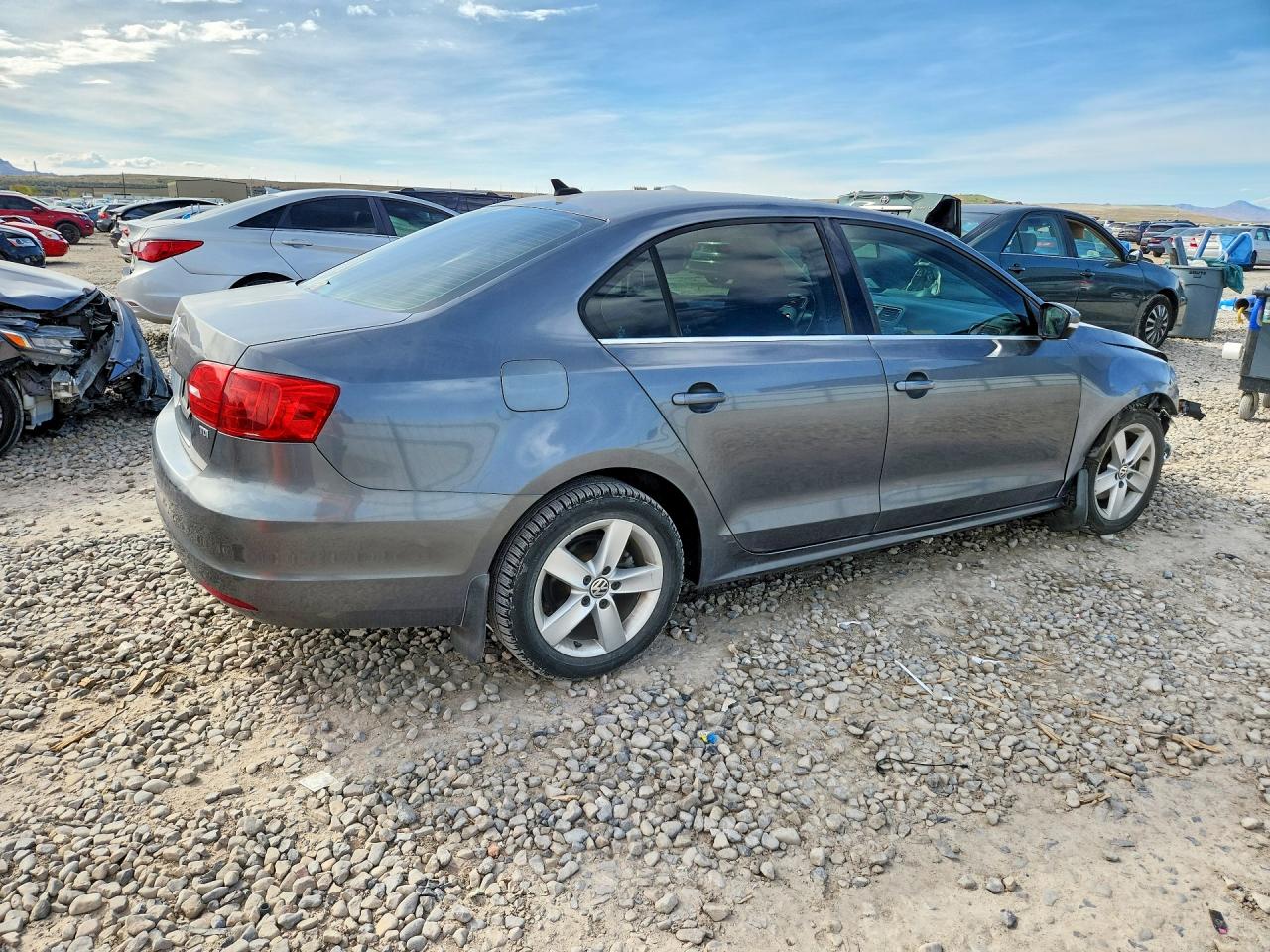 2012 VOLKSWAGEN JETTA TDI photo 5