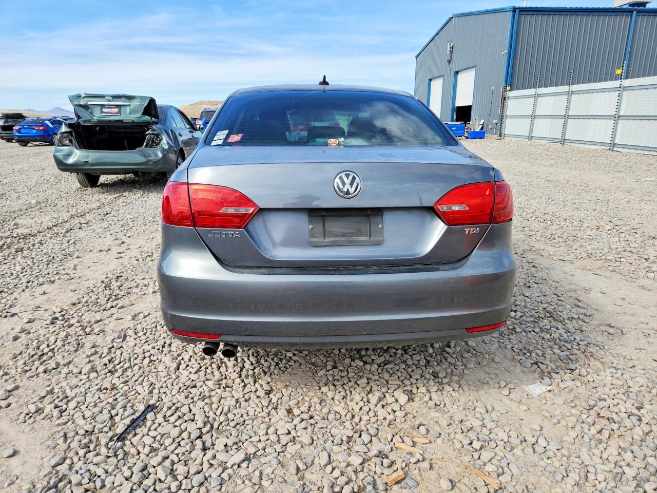 2012 VOLKSWAGEN JETTA TDI photo 11