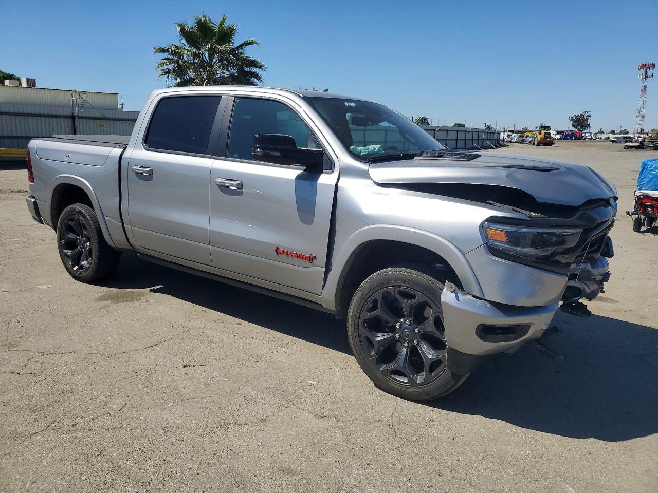 2023 RAM 1500 LIMITED photo 7