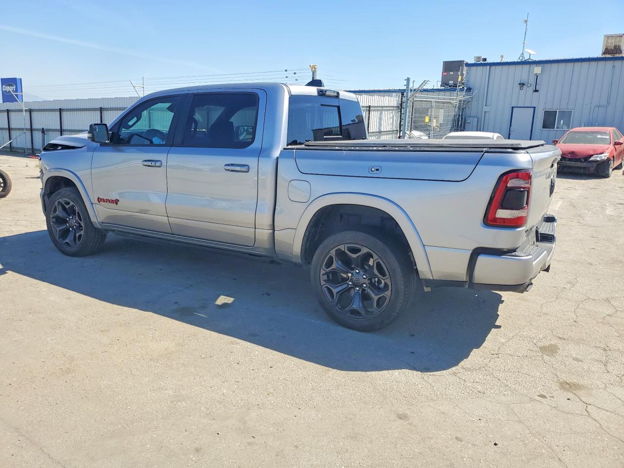 2023 RAM 1500 LIMITED photo 3