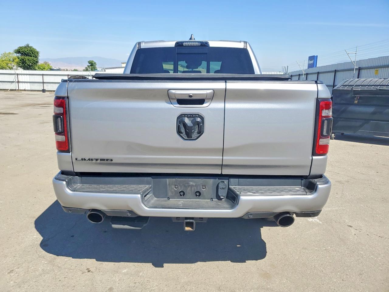 2023 RAM 1500 LIMITED photo 11