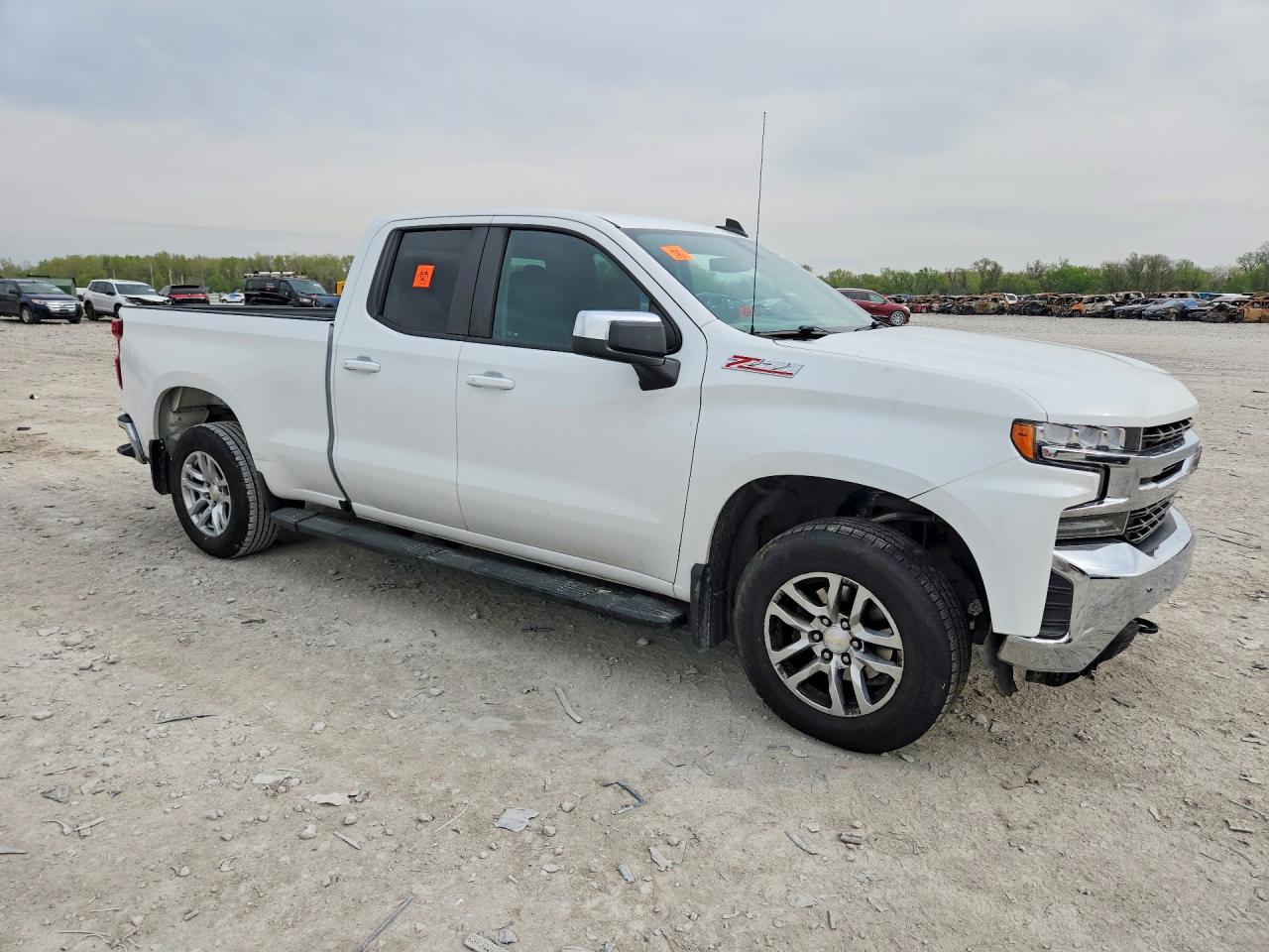 2019 CHEVROLET SILVERADO K1500 LT photo 7