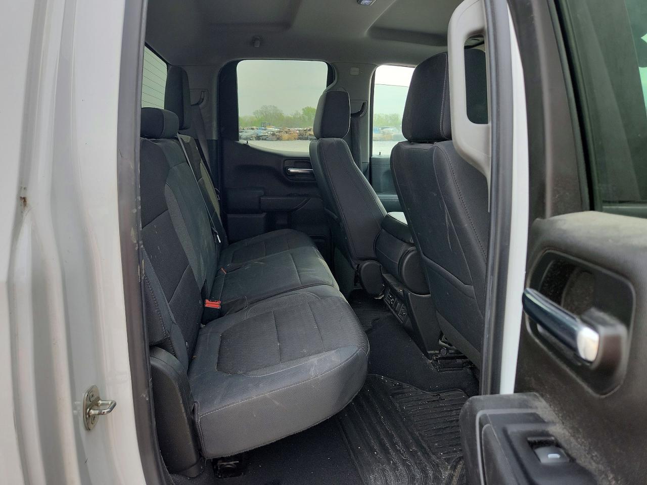 2019 CHEVROLET SILVERADO K1500 LT photo 19