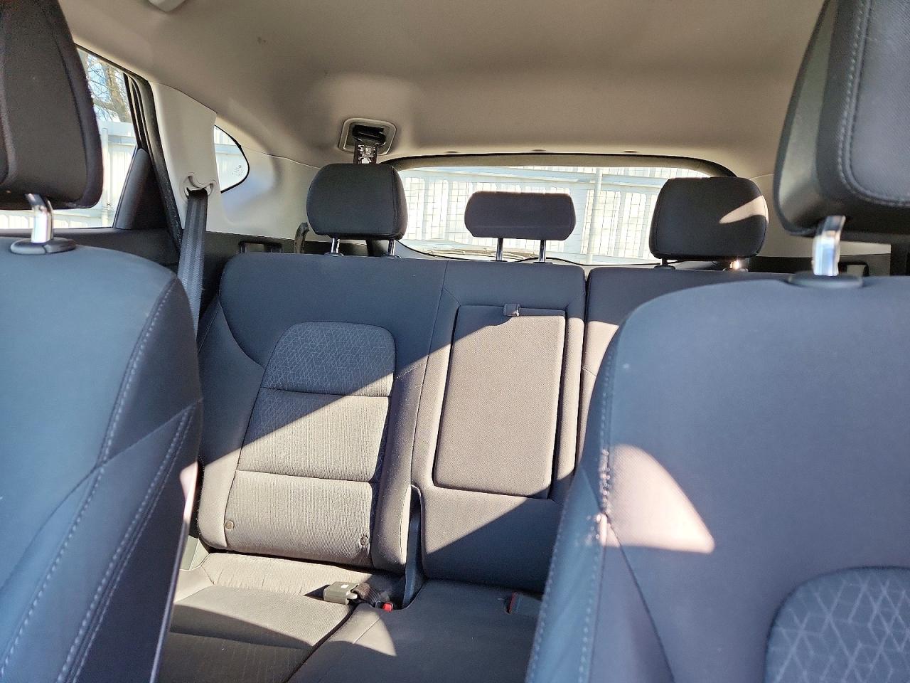 2018 HYUNDAI TUCSON SE photo 10