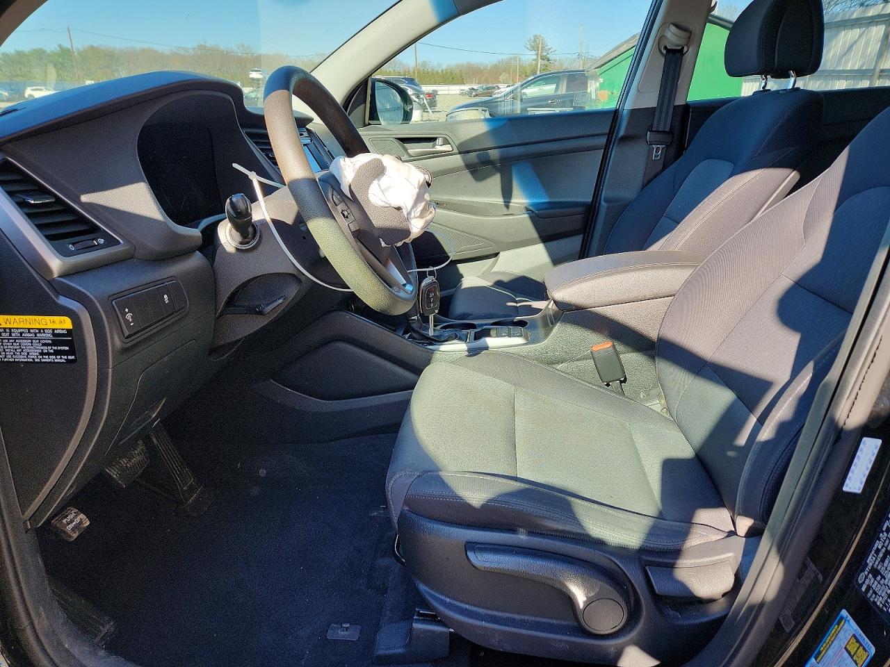 2018 HYUNDAI TUCSON SE photo 7
