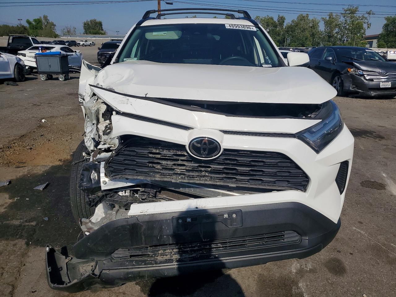 2022 TOYOTA RAV4 XLE photo 9
