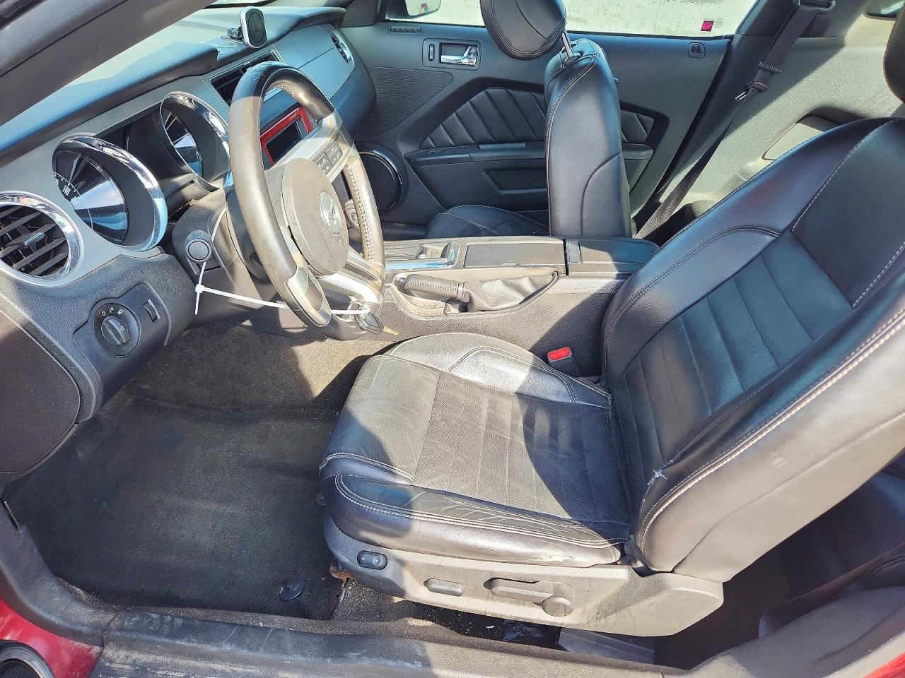 2014 FORD MUSTANG photo 13