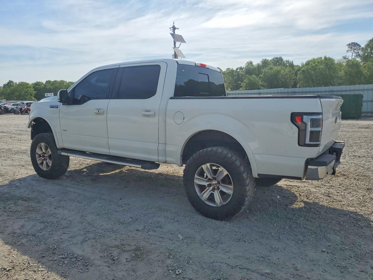 2015 FORD F150 SUPERCREW photo 3