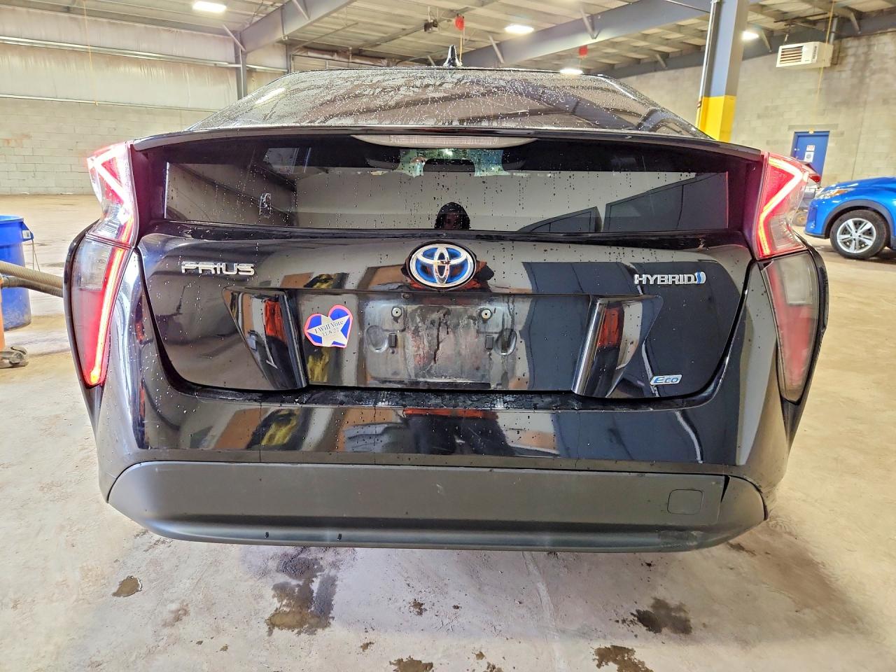 2016 TOYOTA PRIUS TWO ECO photo 11