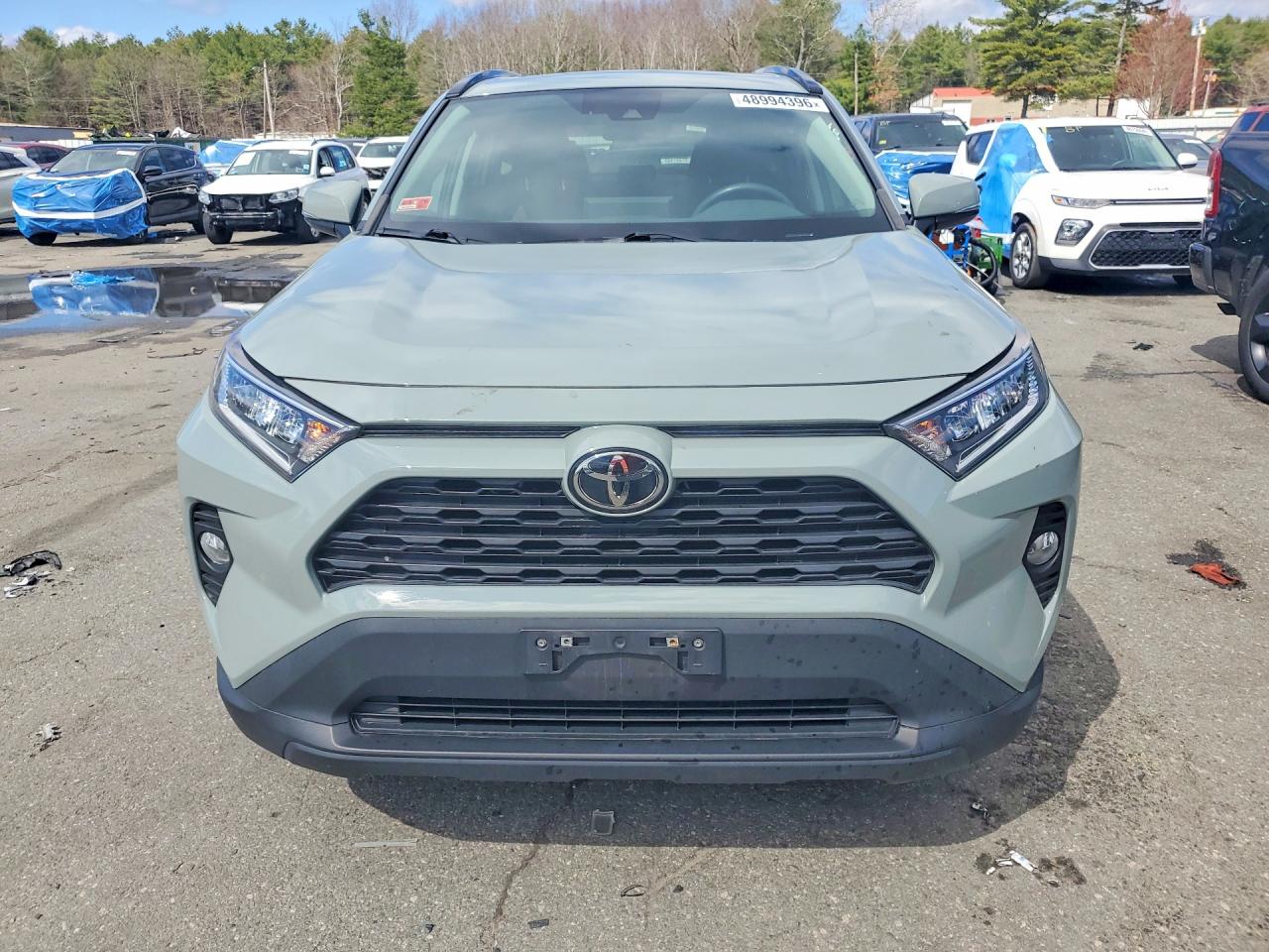 2021 TOYOTA RAV4 XLE photo 5