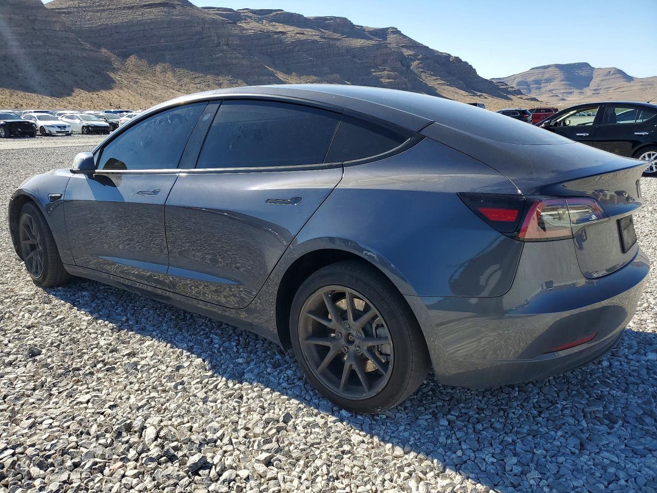 2023 TESLA MODEL 3 photo 4