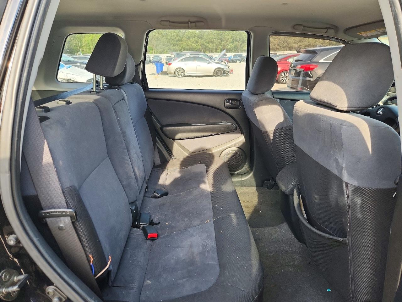2003 MITSUBISHI OUTLANDER LS photo 19