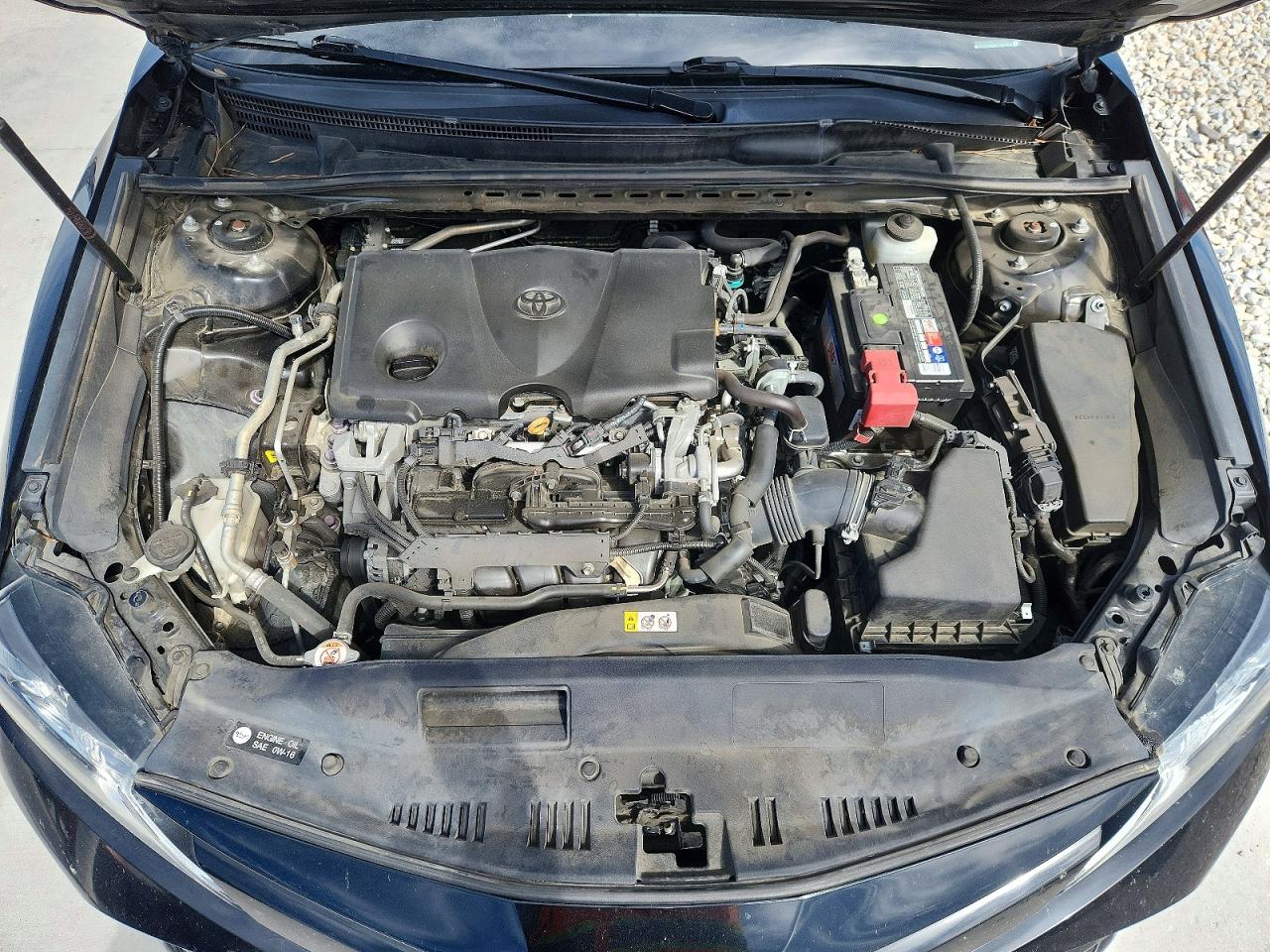 2020 TOYOTA CAMRY LE photo 31