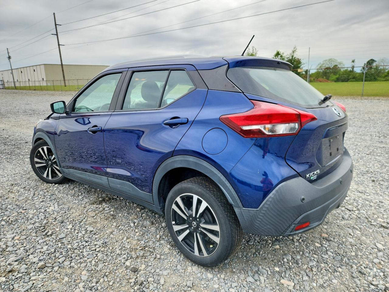 2020 NISSAN KICKS SV photo 4