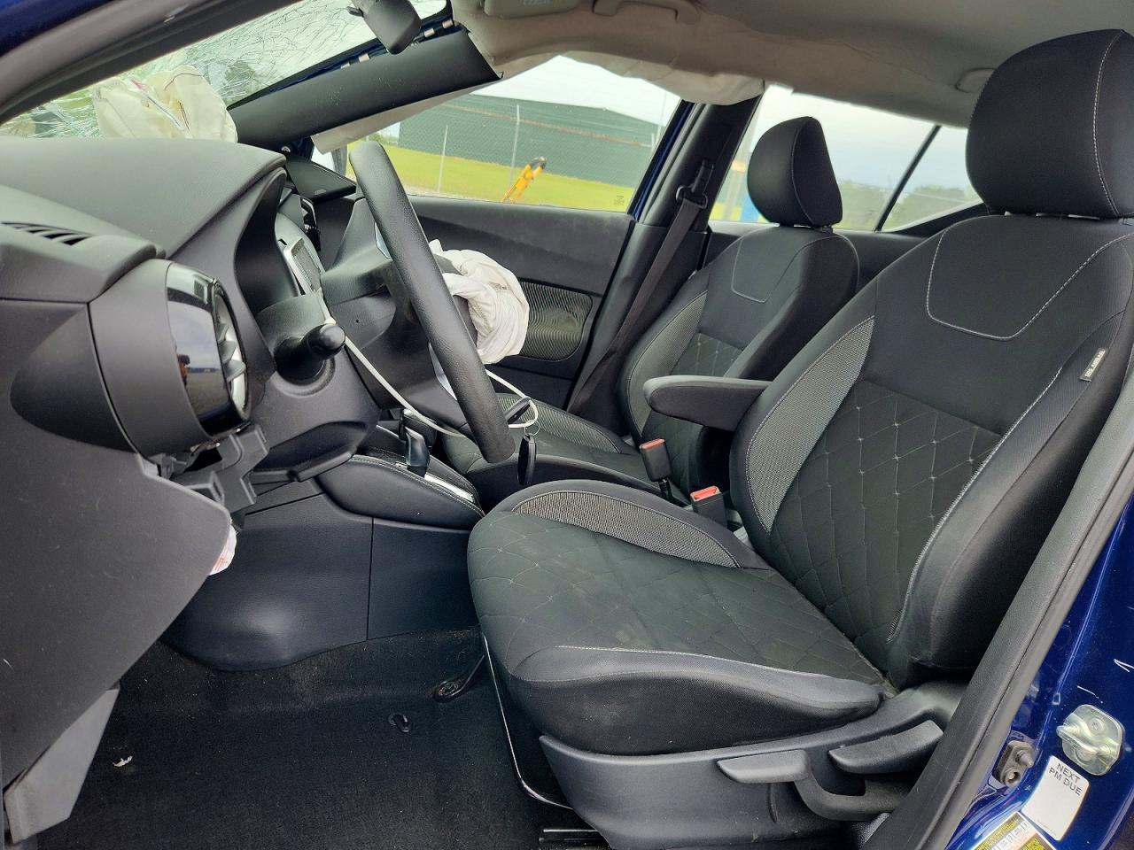 2020 NISSAN KICKS SV photo 19
