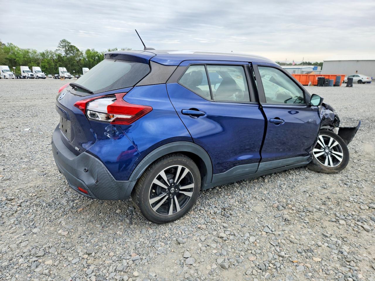 2020 NISSAN KICKS SV photo 7