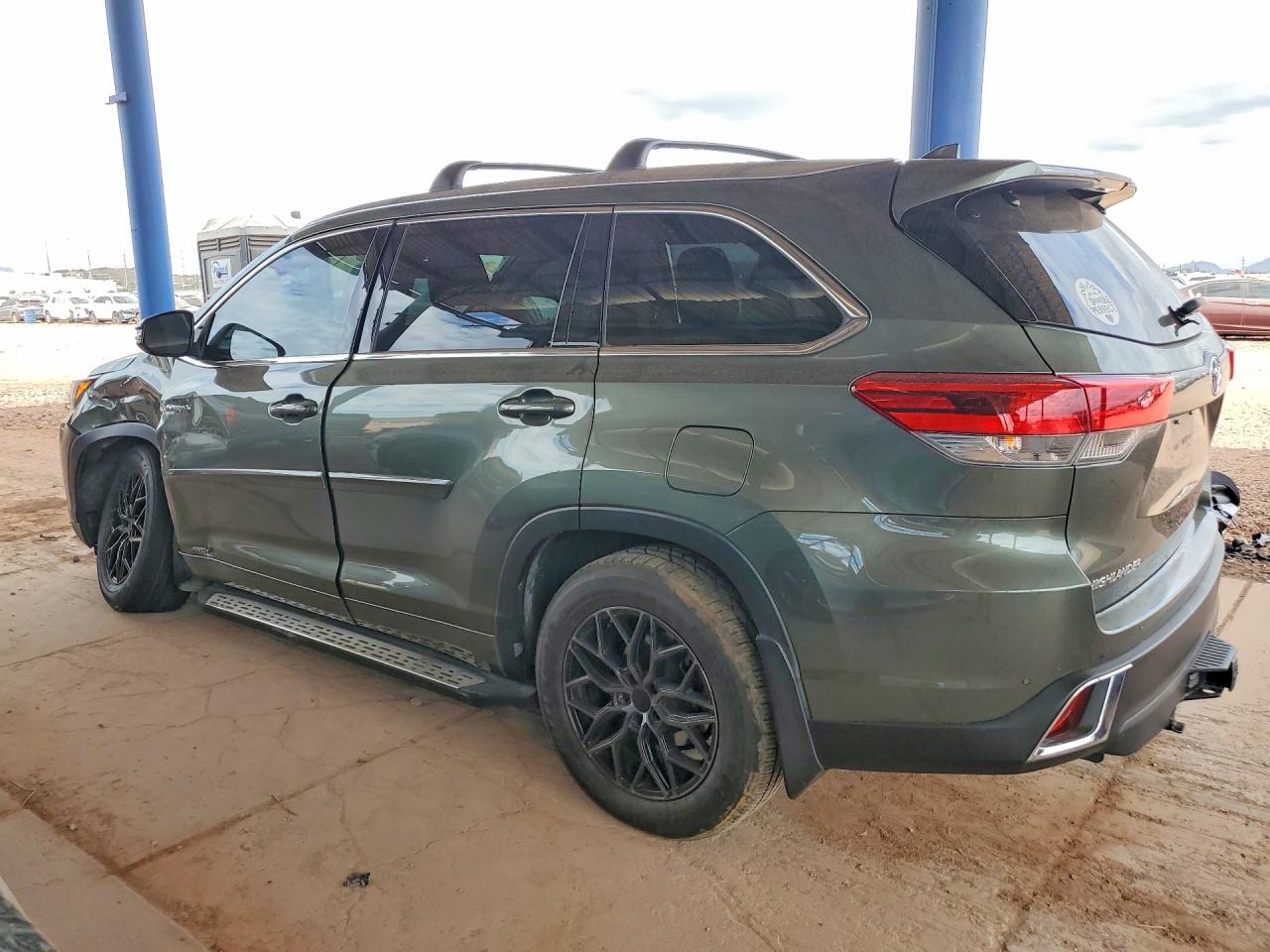 2017 TOYOTA HIGHLANDER HYBRID LIMITED PLATINUM photo 3