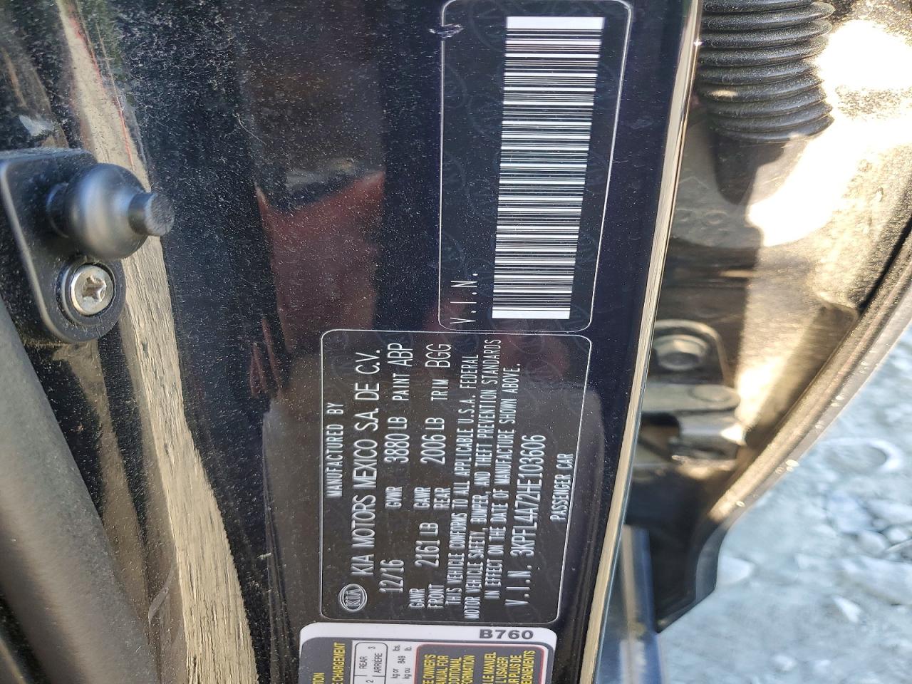 2017 KIA FORTE LX photo 34