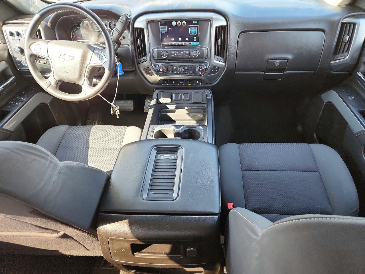 2016 CHEVROLET SILVERADO K1500 LT photo 15