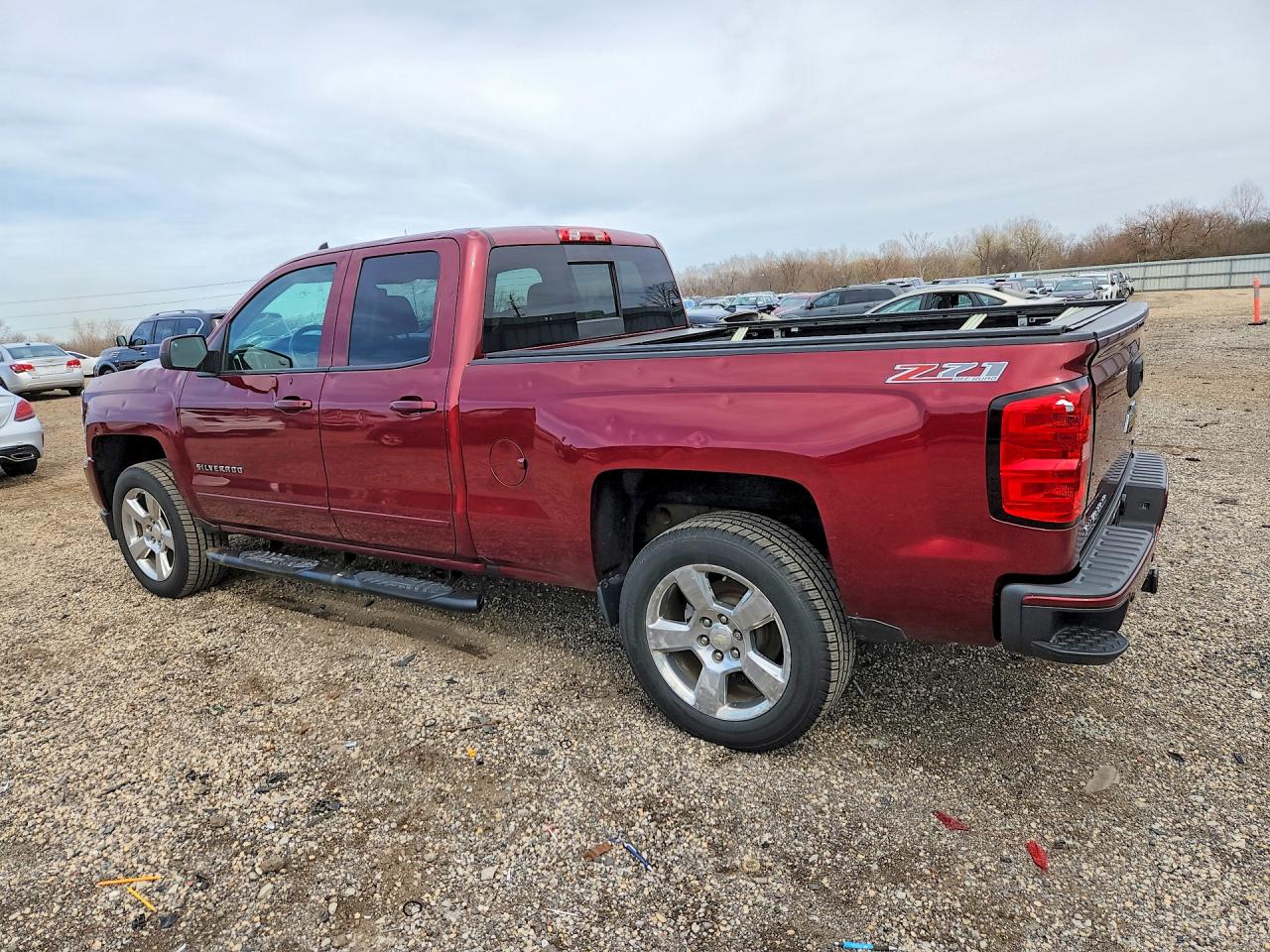 2016 CHEVROLET SILVERADO K1500 LT photo 3