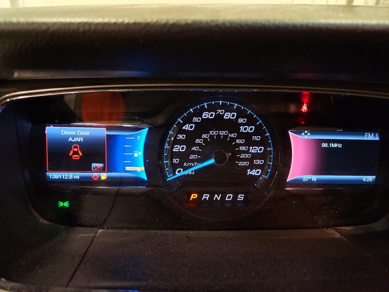 2015 FORD TAURUS SEL photo 17