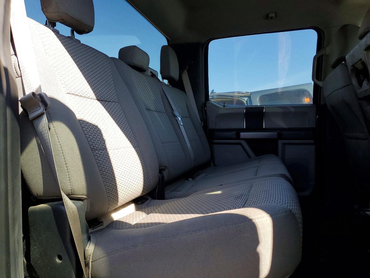 2015 FORD F150 SUPERCREW photo 19