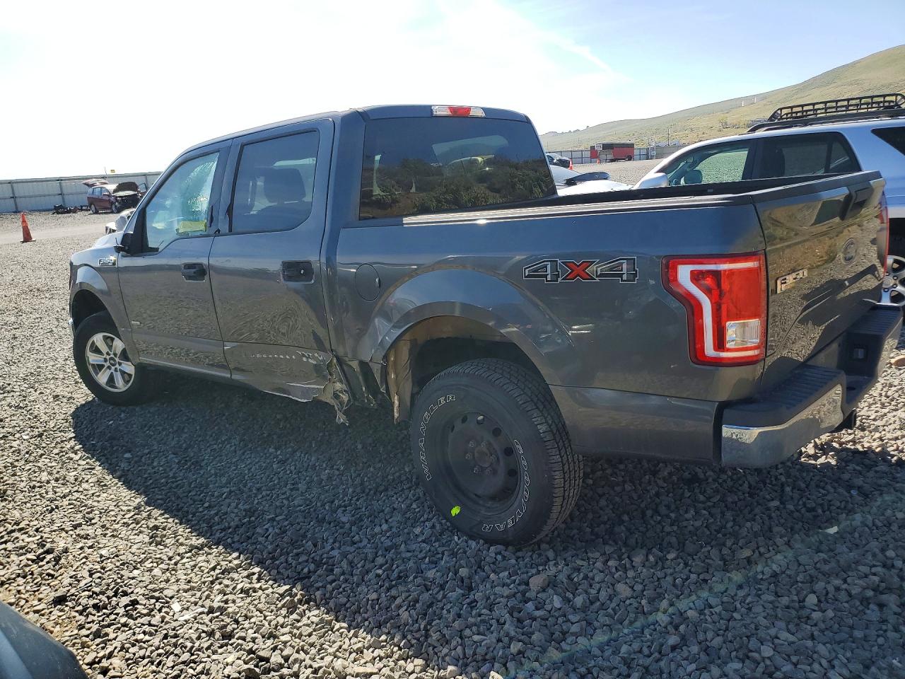 2015 FORD F150 SUPERCREW photo 3