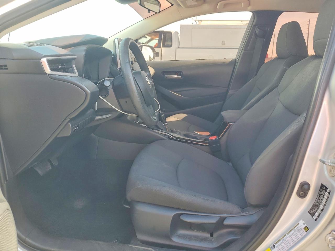 2020 TOYOTA COROLLA LE photo 19