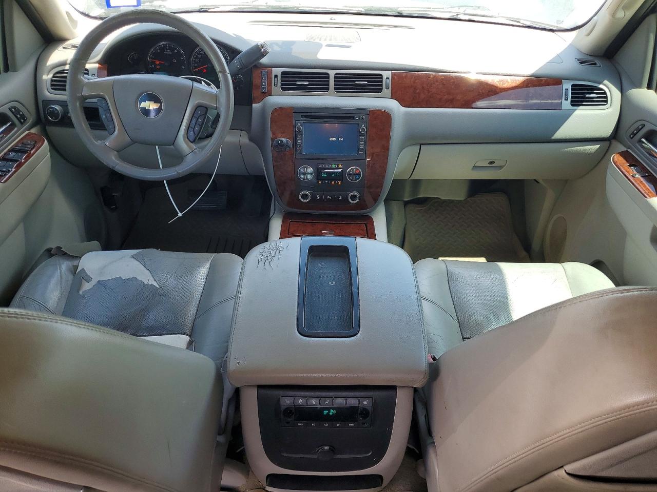 2011 CHEVROLET TAHOE C1500 LTZ photo 15