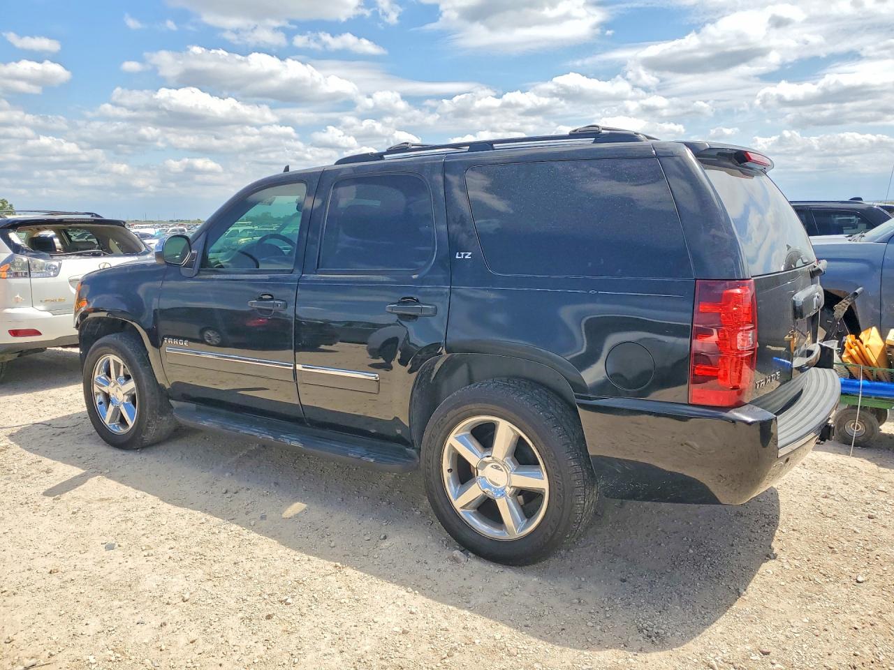 2011 CHEVROLET TAHOE C1500 LTZ photo 3