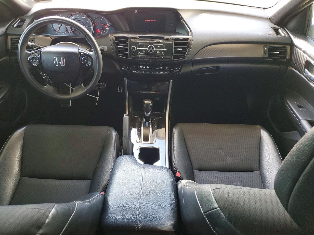 2016 HONDA ACCORD SPORT photo 22