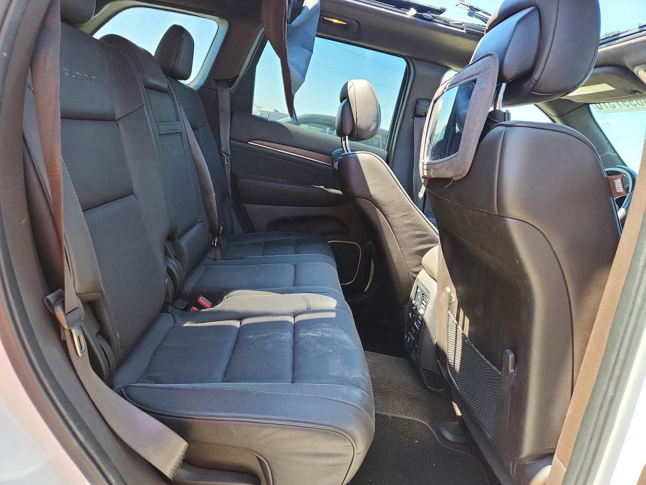 2015 JEEP GRAND CHEROKEE SUMMIT photo 21