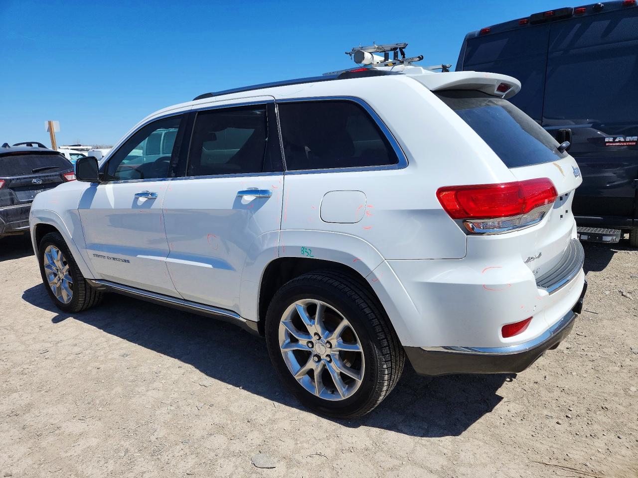 2015 JEEP GRAND CHEROKEE SUMMIT photo 3