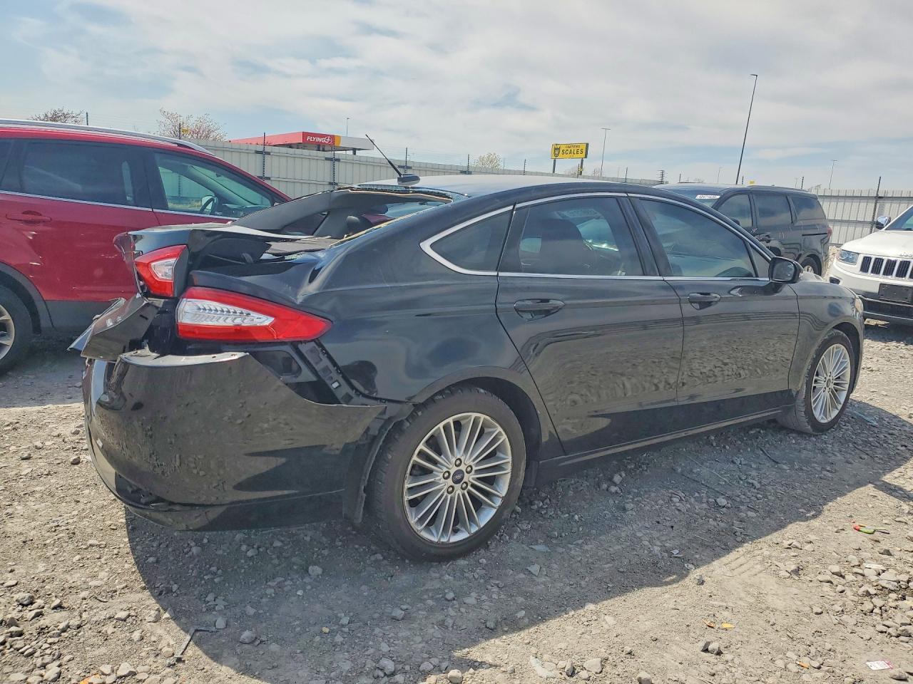 2016 FORD FUSION SE photo 5